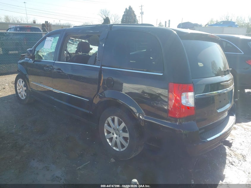 2013 Chrysler Town & Country Touring