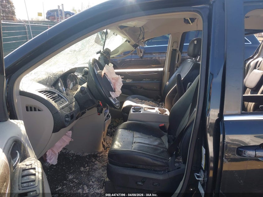 2013 Chrysler Town & Country Touring