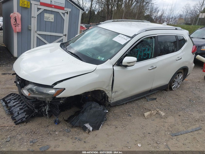 2017 Nissan Rogue Sv