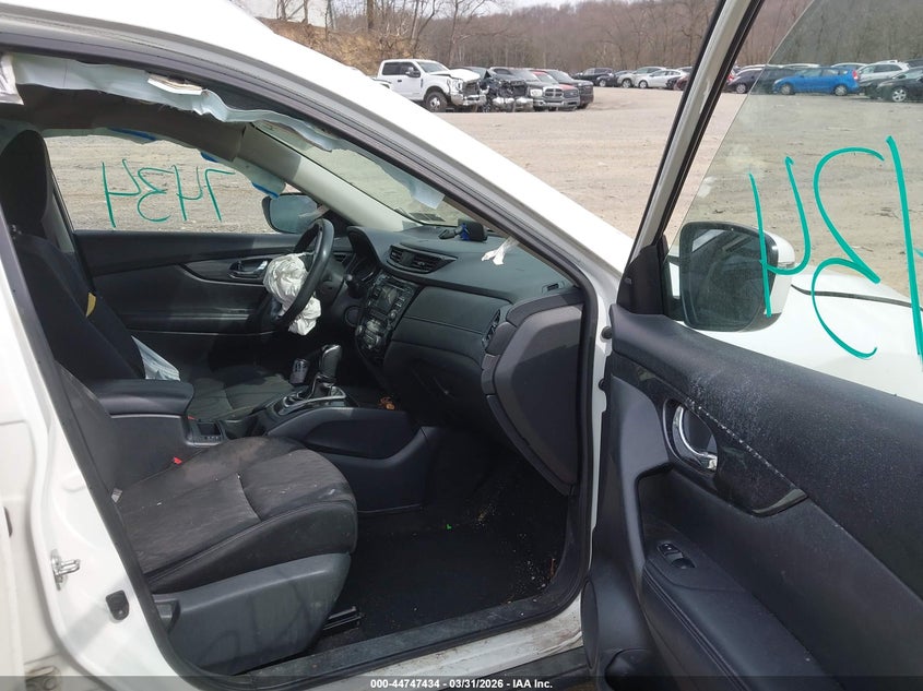 2017 Nissan Rogue Sv