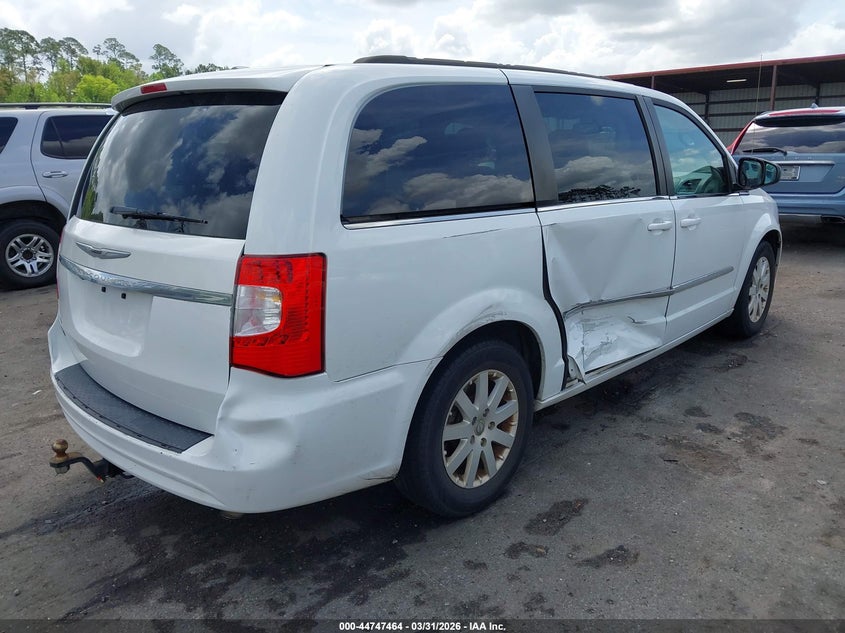 2015 Chrysler Town & Country Touring