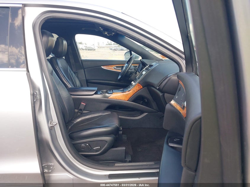 2020 Lincoln Nautilus Reserve