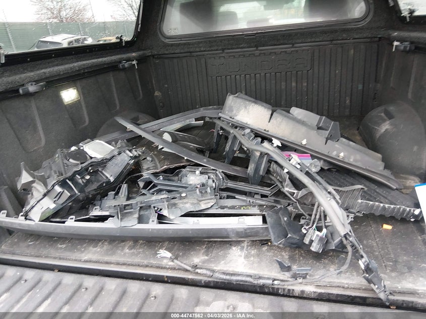 2022 Toyota Tundra Limited VIN: 5TFJA5DB4NX030711 Lot: 44747562