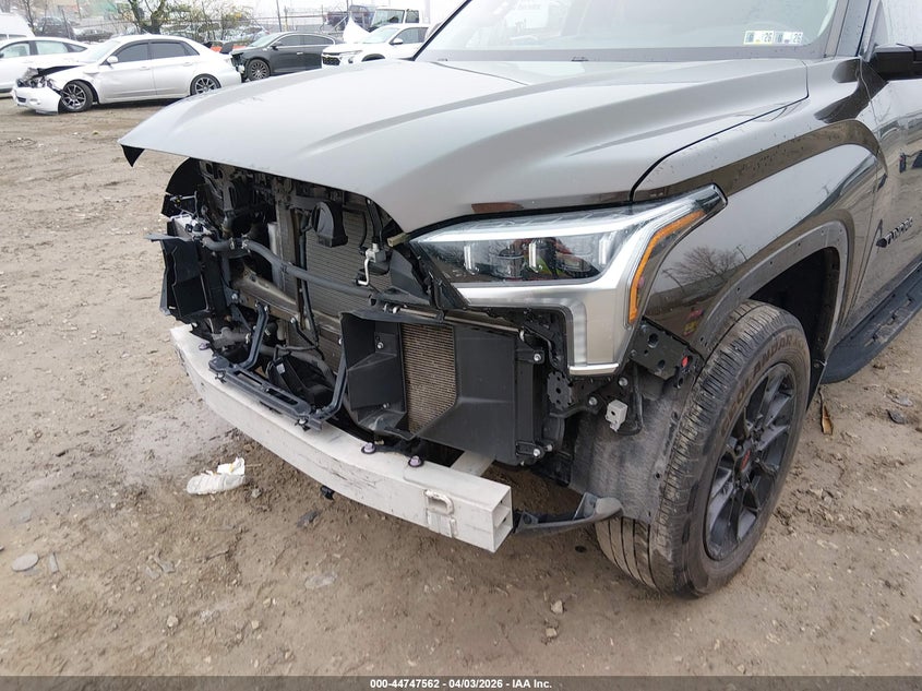 2022 Toyota Tundra Limited VIN: 5TFJA5DB4NX030711 Lot: 44747562