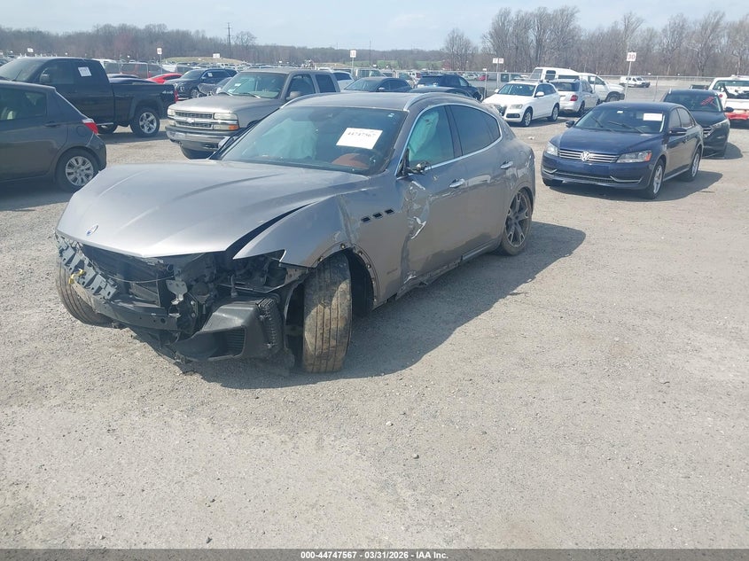 2018 Maserati Levante Granlusso ZN661XUL7JX303546 photo 1