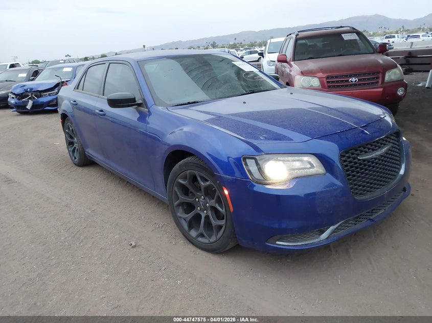 2019 Chrysler 300 Touring