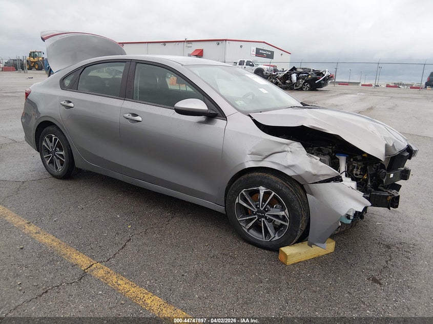 Vin: 3kpf24ad2re780312, lot: 45244792, kia forte lxs 2024 img_1