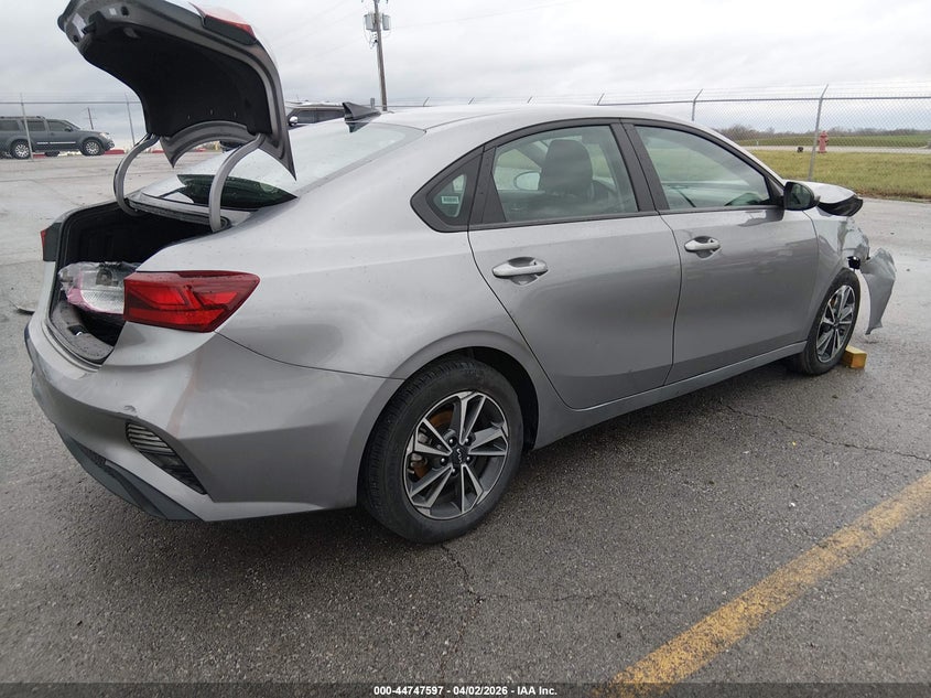 Vin: 3kpf24ad2re780312, lot: 45244792, kia forte lxs 20244