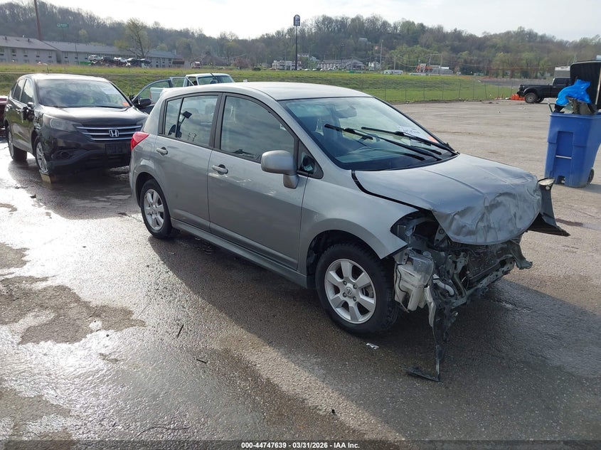 2011 Nissan Versa 1.8Sl