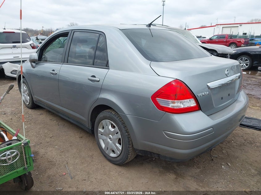 2011 Nissan Versa 1.8S