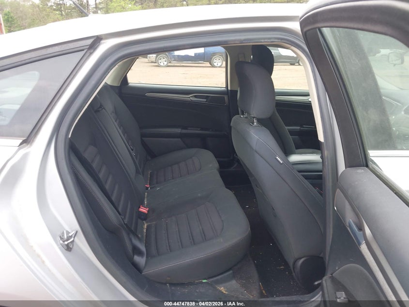 2017 FORD FUSION HYBRID auction photo 8