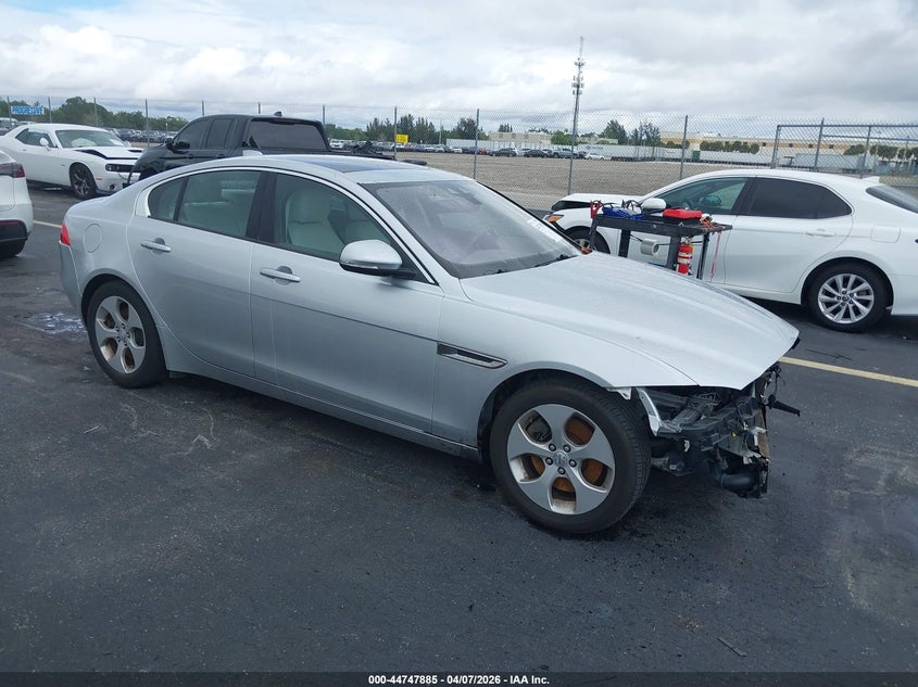 2017 Jaguar Xe 25T