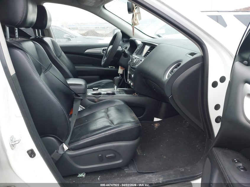 2018 Nissan Pathfinder Sl