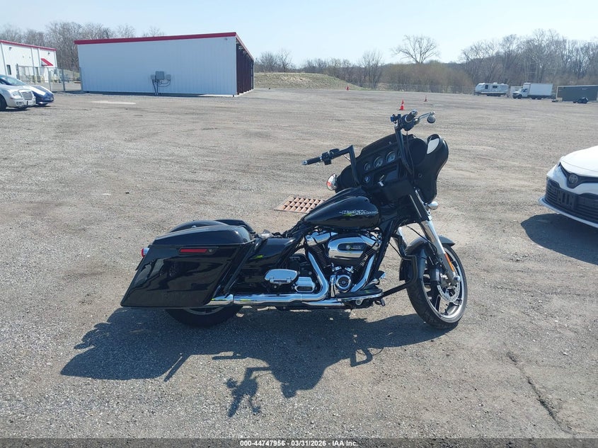 2018 Harley-Davidson Flhx Street Glide VIN: 1HD1KBC19JB659133 Lot: 44747956