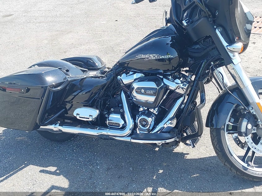 2018 Harley-Davidson Flhx Street Glide VIN: 1HD1KBC19JB659133 Lot: 44747956