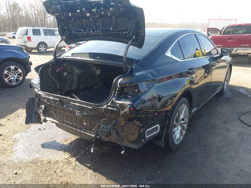 2020 Lexus Es 300H Ultra Luxury