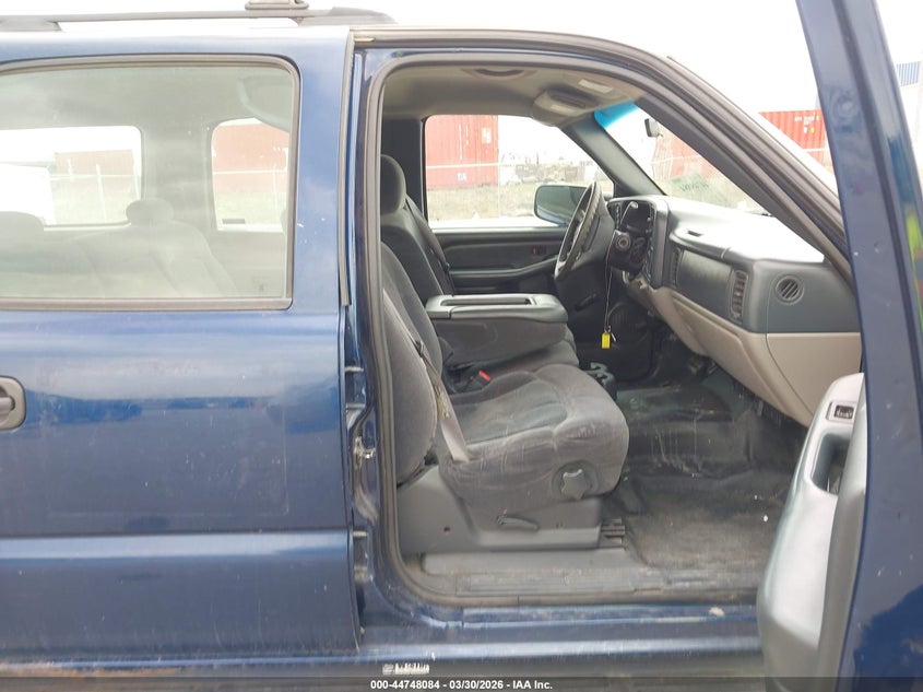 2002 Chevrolet Suburban 2500 Commercial Fleet