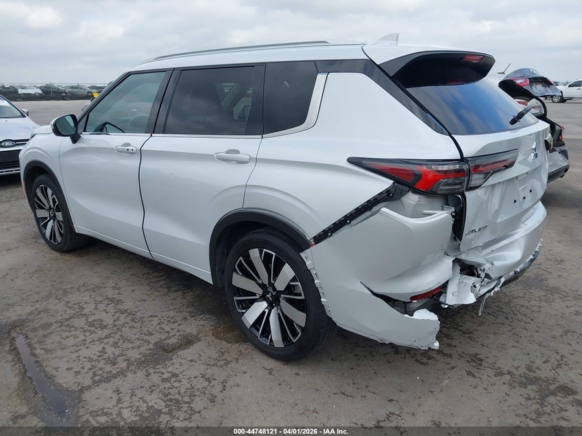 2025 MITSUBISHI OUTLANDER auction photo 3