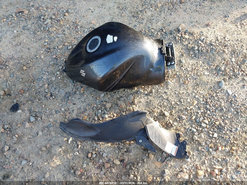 2008 Suzuki Gsx1300 R VIN: JS1GX72A882104903 Lot: 44748161