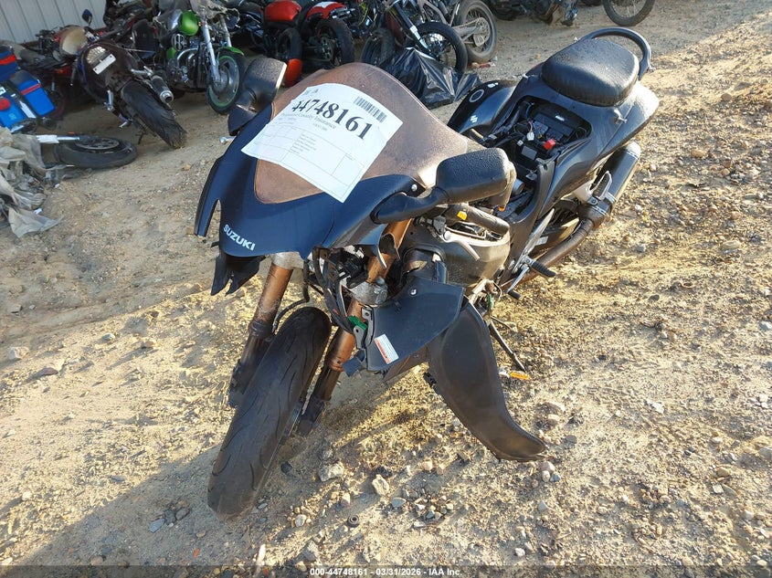 2008 Suzuki Gsx1300 R VIN: JS1GX72A882104903 Lot: 44748161