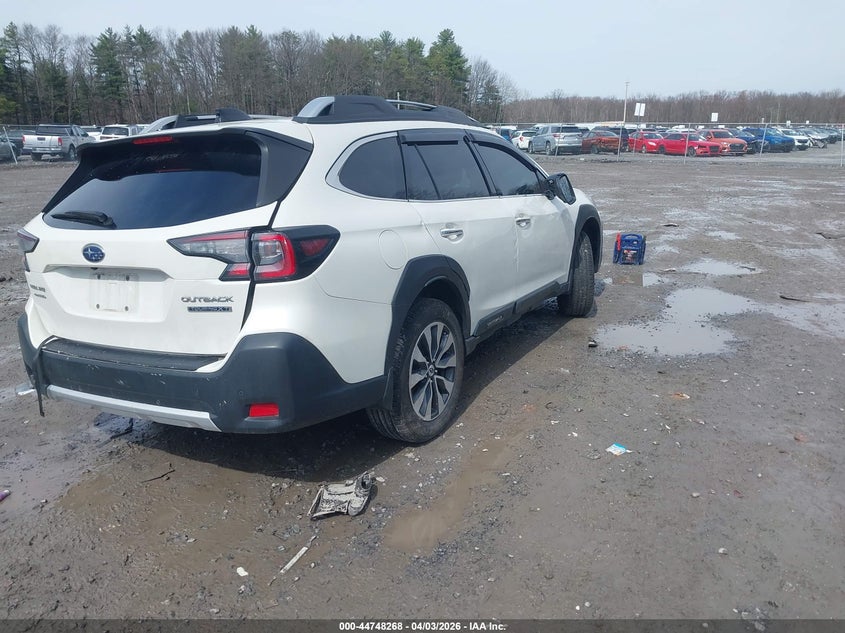 2023 Subaru Outback Touring Xt