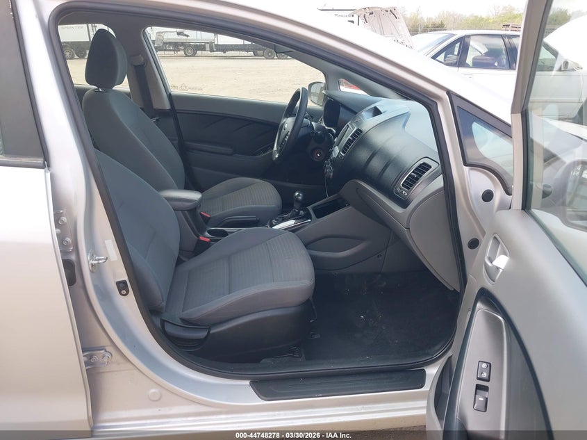 2018 KIA FORTE auction photo 5