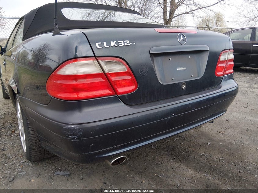 2002 Mercedes-Benz Clk 320 VIN: WDBLK65G52T109859 Lot: 44748401