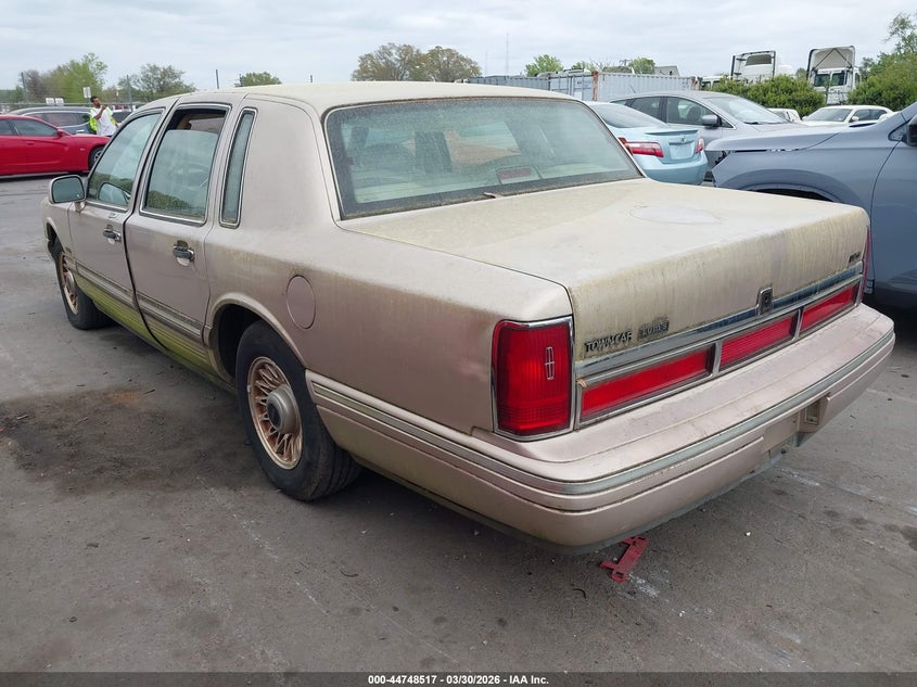 1997 Lincoln Town Car Executive