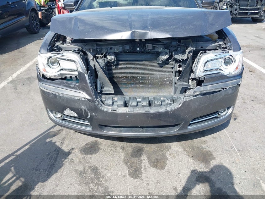 2013 CHRYSLER 300 auction photo 6