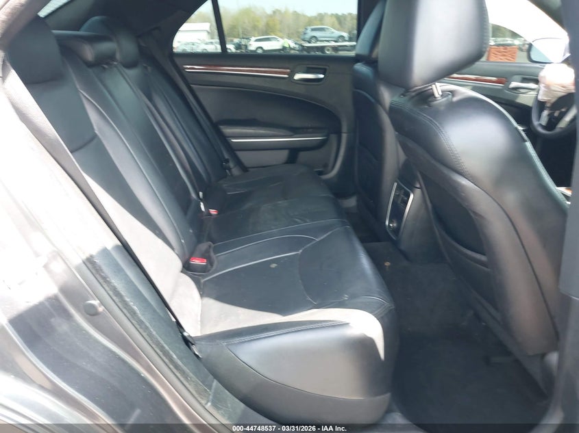 2013 CHRYSLER 300 auction photo 8