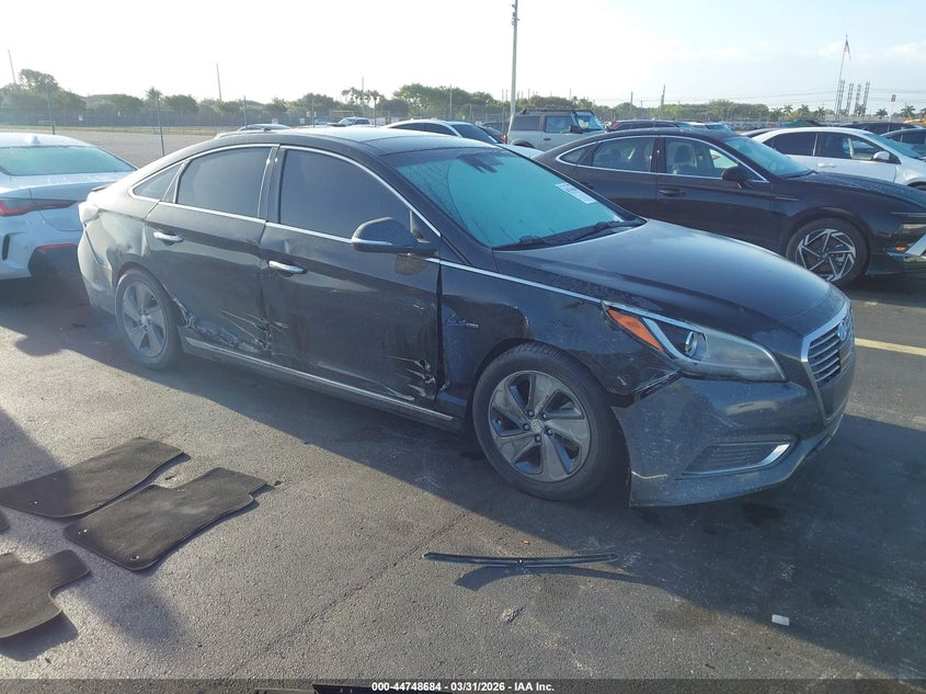 2016 HYUNDAI SONATA HYBRID LIMITED