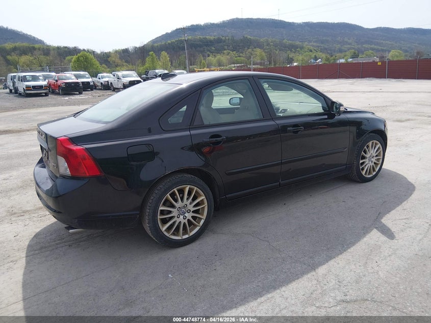 2011 Volvo S40 T5