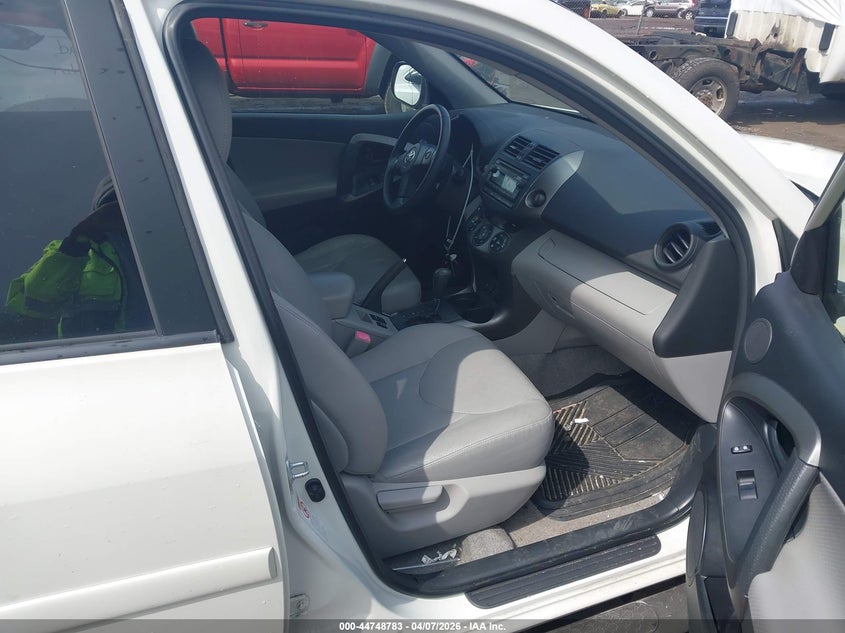 2012 Toyota Rav4 Limited V6