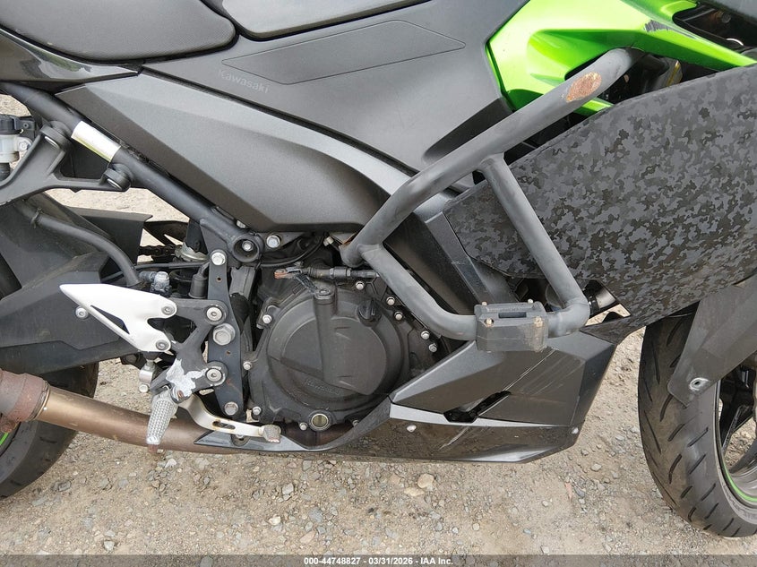2023 Kawasaki Ex400 VIN: JKAEXKH19PDAM6727 Lot: 44748827