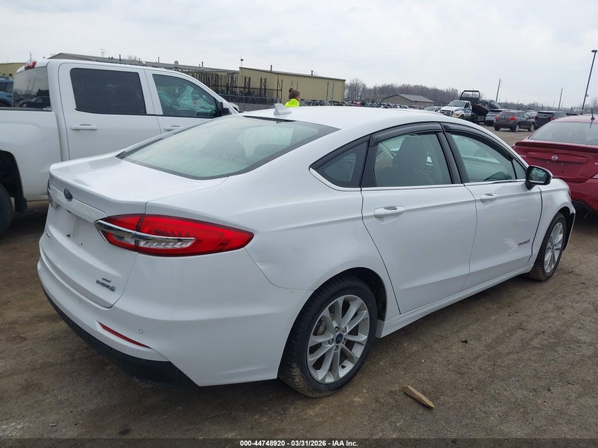 2019 Ford Fusion Hybrid Se