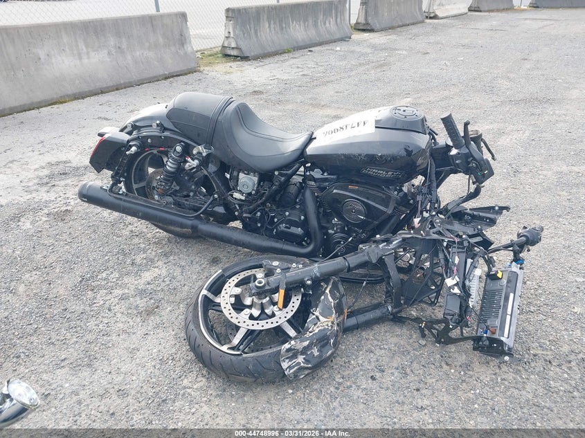 2025 Harley-Davidson Flhx VIN: 1HD1KB714SB623992 Lot: 44748996