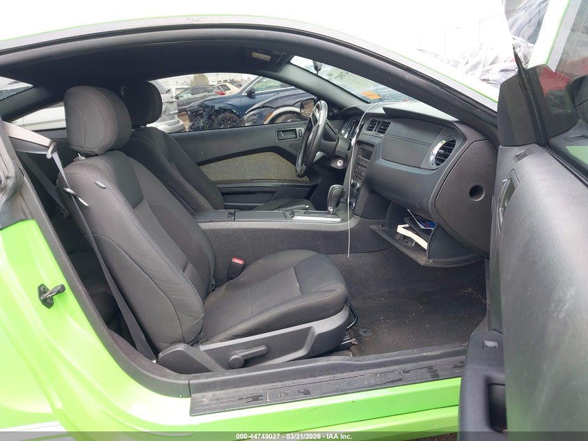 2013 Ford Mustang V6