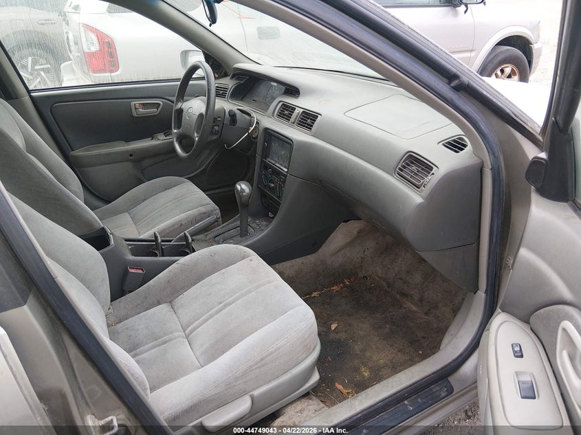 1999 Toyota Camry Le V6