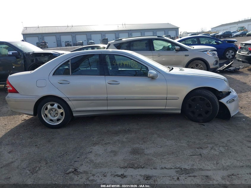 2005 Mercedes-Benz C 240 Luxury 4Matic VIN: WDBRF81J15F586187 Lot: 44749105