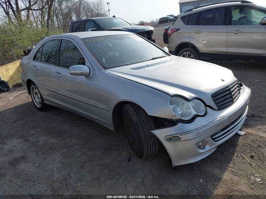 2005 Mercedes-Benz C 240 Luxury 4Matic