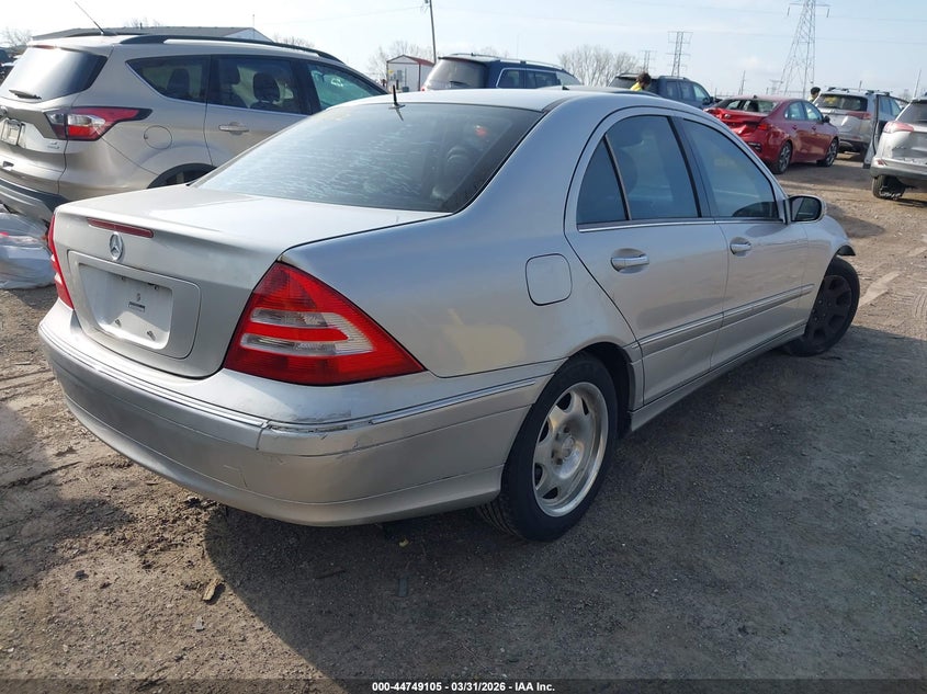 2005 Mercedes-Benz C 240 Luxury 4Matic