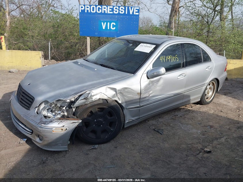 2005 Mercedes-Benz C 240 Luxury 4Matic VIN: WDBRF81J15F586187 Lot: 44749105