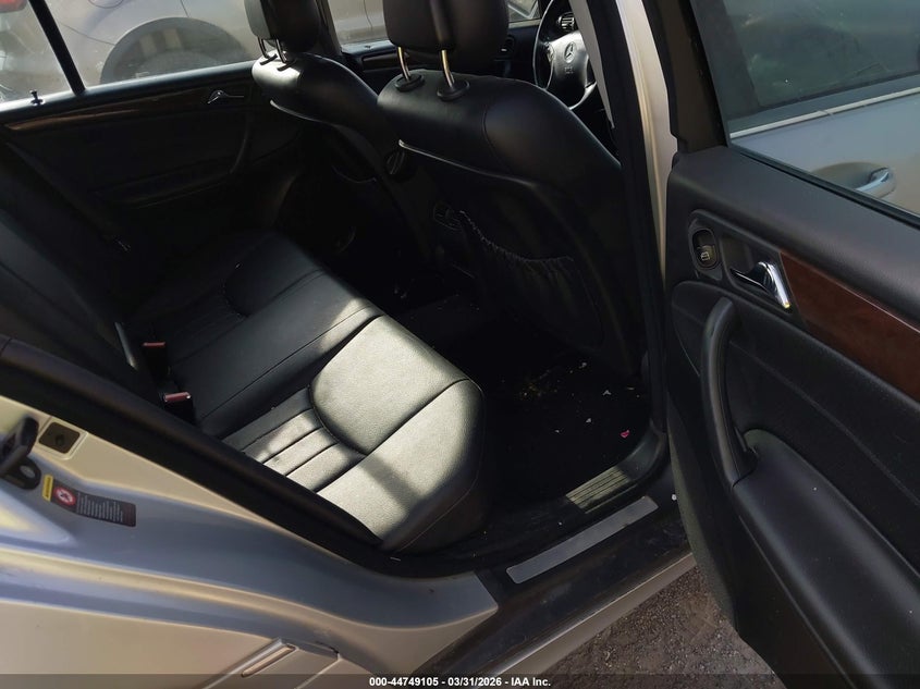 2005 Mercedes-Benz C 240 Luxury 4Matic VIN: WDBRF81J15F586187 Lot: 44749105