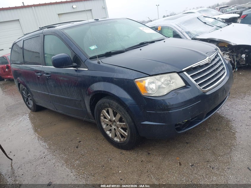 2008 Chrysler Town & Country Touring