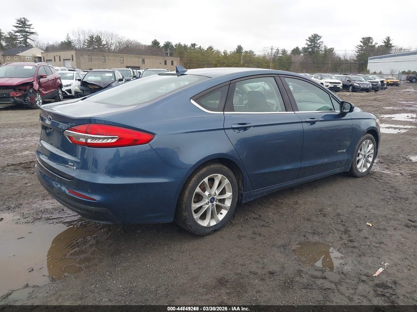 2019 Ford Fusion Hybrid Se