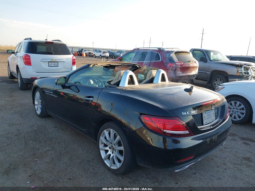 Vin: wddpk3ja8hf144086, lot: 45246514, mercedes-benz slc 300 20173