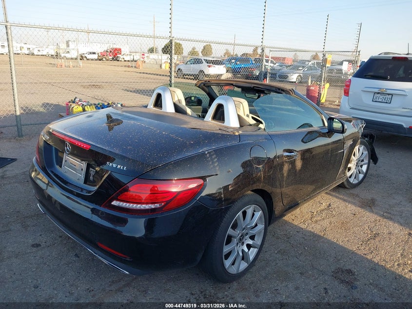 Vin: wddpk3ja8hf144086, lot: 45246514, mercedes-benz slc 300 20174