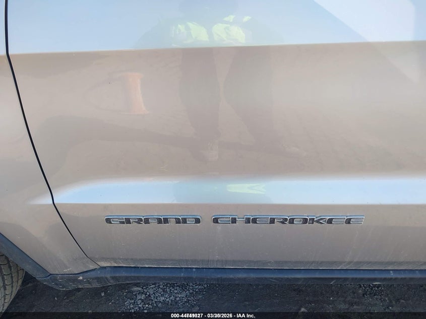 2018 Jeep Grand Cherokee Laredo E 4X4 VIN: 1C4RJFAGXJC161880 Lot: 44749327