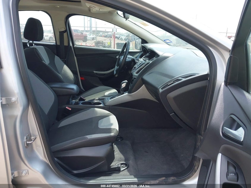 2012 Ford Focus 2.0 Se silver Lot 111044749462 Vin 1FAHP3F28CL273088