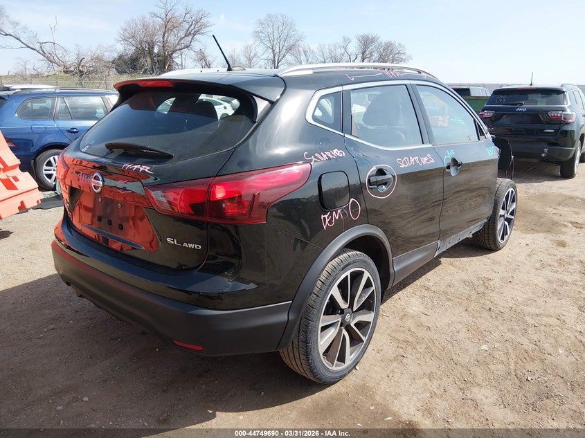 2018 Nissan Rogue Sport Sl